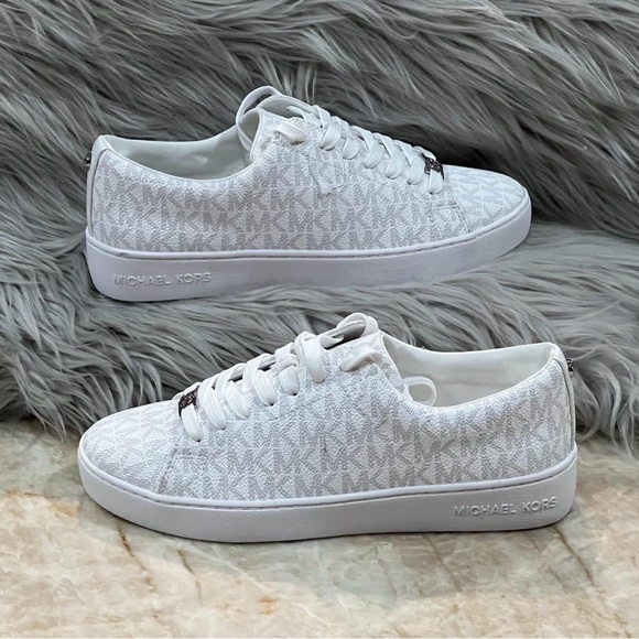Michael Kors Women’s Keaton Logo Lace Up Sneakers. NEW - Picture 1 of 9